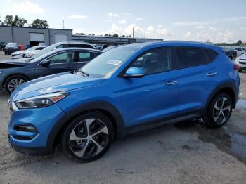  Salvage Hyundai TUCSON