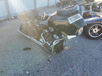  Salvage Harley-Davidson Fl