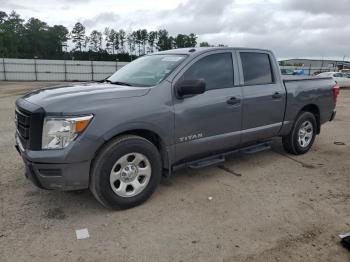  Salvage Nissan Titan