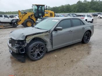  Salvage Chrysler 300