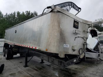  Salvage Fruehauf Trailer