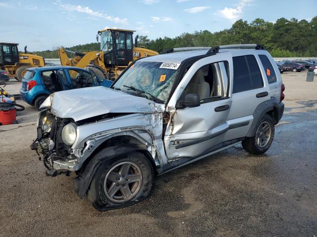  Salvage Jeep Liberty