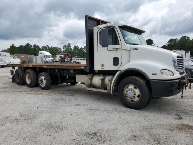  Salvage Freightliner Columbia 1