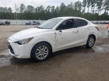  Salvage Toyota Yaris