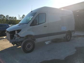  Salvage Mercedes-Benz Sprinter