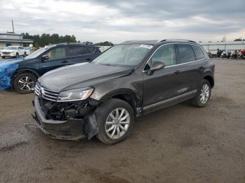  Salvage Volkswagen Touareg