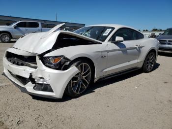  Salvage Ford Mustang