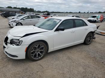  Salvage Chrysler 300