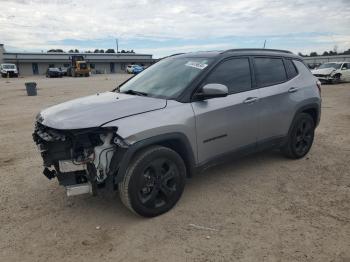  Salvage Jeep Compass