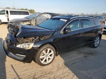  Salvage Volvo V60