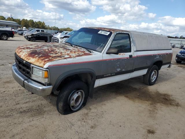  Salvage Dodge Dakota