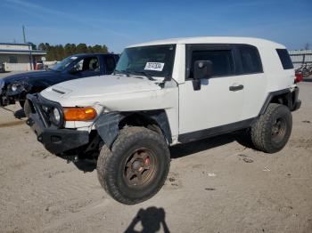  Salvage Toyota FJ Cruiser