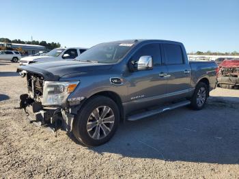  Salvage Nissan Titan