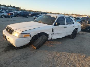  Salvage Ford Crown Vic