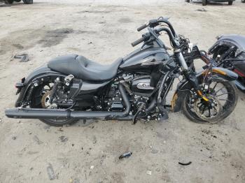  Salvage Harley-Davidson Fl