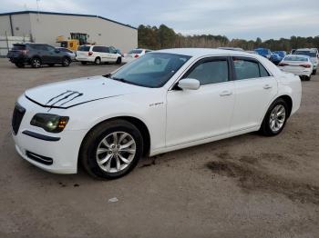  Salvage Chrysler 300