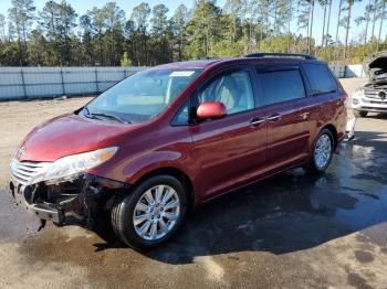  Salvage Toyota Sienna