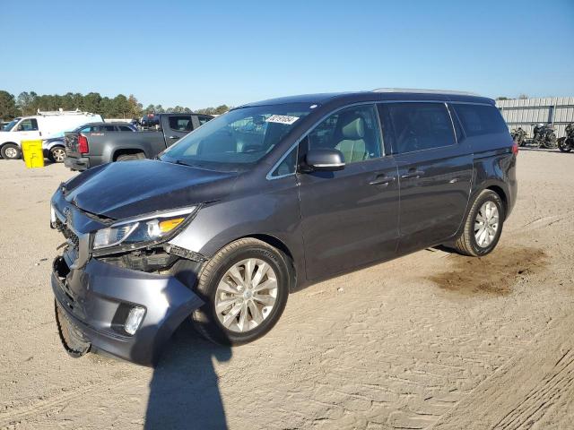  Salvage Kia Sedona