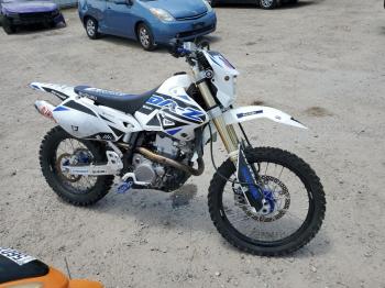  Salvage Suzuki Dirtbike