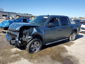  Salvage Chevrolet Avalanche