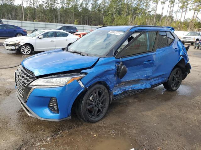  Salvage Nissan Kicks