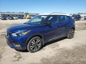  Salvage Nissan Kicks