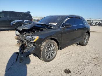  Salvage Audi Q3