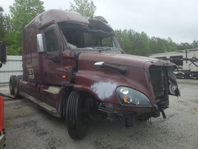  Salvage Freightliner Cascadia 1