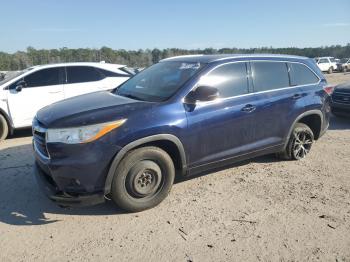  Salvage Toyota Highlander