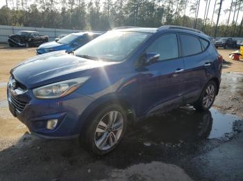  Salvage Hyundai TUCSON