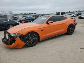  Salvage Ford Mustang