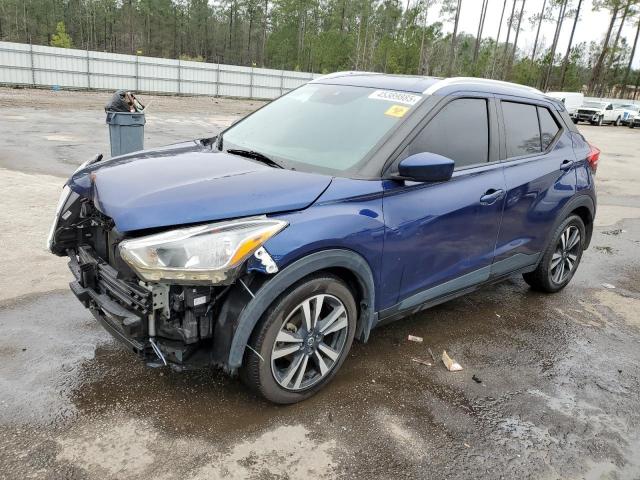  Salvage Nissan Kicks