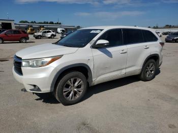  Salvage Toyota Highlander