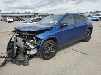  Salvage Mercedes-Benz GLA