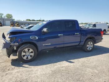  Salvage Nissan Titan