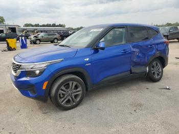  Salvage Kia Seltos