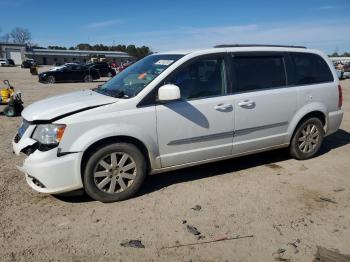  Salvage Chrysler Minivan