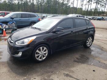  Salvage Hyundai ACCENT