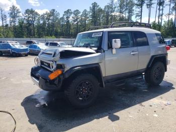  Salvage Toyota FJ Cruiser