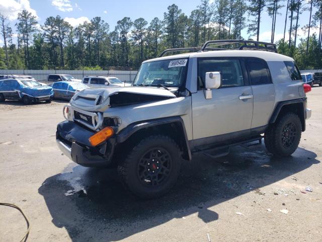  Salvage Toyota FJ Cruiser