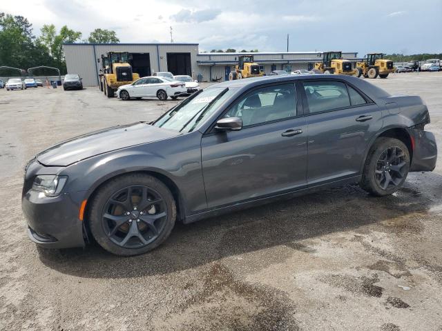  Salvage Chrysler 300