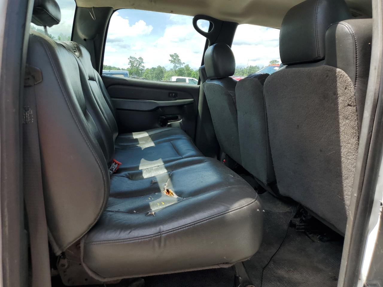 Chevrolet Silverado C3500 Image 5