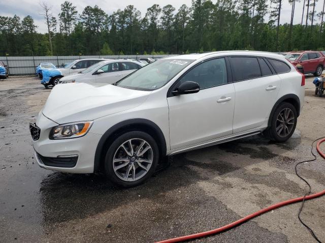  Salvage Volvo V60