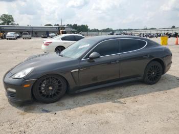  Salvage Porsche Panamera