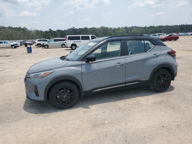  Salvage Nissan Kicks