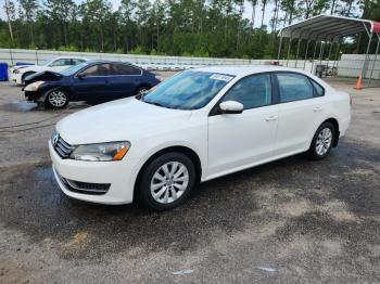 Salvage Volkswagen Passat