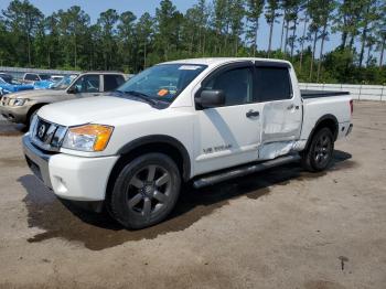  Salvage Nissan Titan