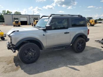  Salvage Ford Bronco