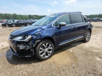  Salvage Chrysler Pacifica
