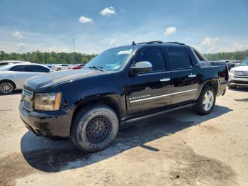 Salvage Chevrolet Avalanche